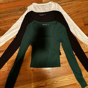 Abercrombie Long Sleeve Cropped Ribbed shirts